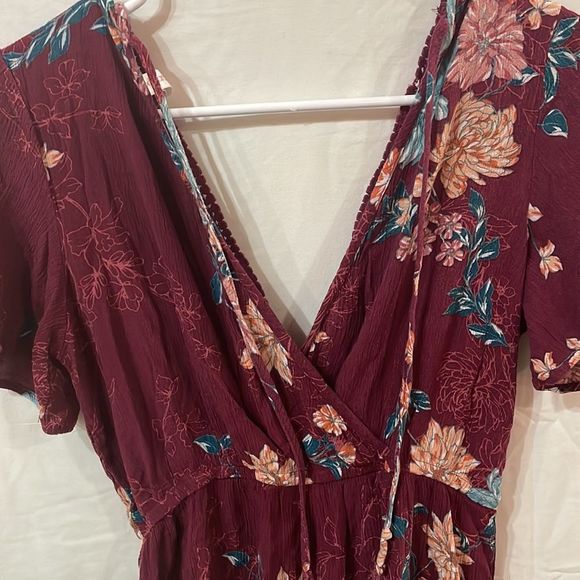 Xhilaration Crochet Trim Floral Wrap Boho Romper | Size Small - Picture 4 of 4